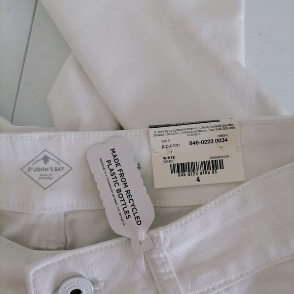 NWT St. John's Bay Womens White Mid Rise Raw Cuff Denim Cropped Jeans Size 4 - Picture 5 of 7